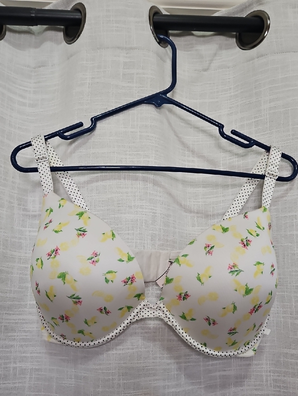 Victoria's Secret White Underwire Bra with Lemons